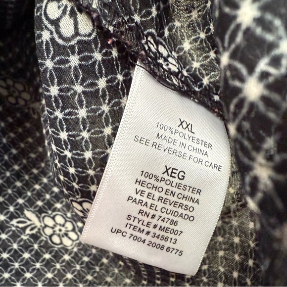 Women’s Bila Boho Black and White Paisley Blouse - Picture 5 of 6